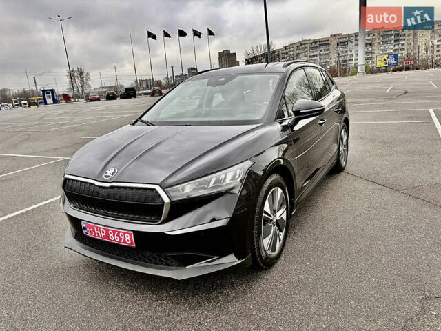 Черный Шкода Enyaq iV, объемом двигателя 0 л и пробегом 186 тыс. км за 18950 $, фото 17 на Automoto.ua