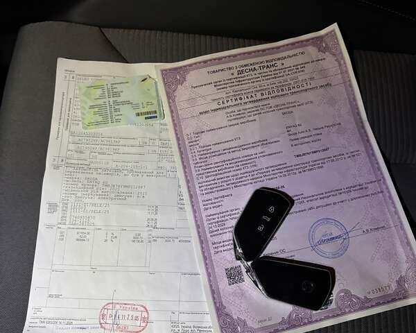 Черный Шкода Enyaq iV, объемом двигателя 0 л и пробегом 269 тыс. км за 16800 $, фото 88 на Automoto.ua