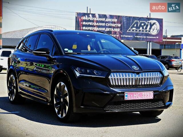 Черный Шкода Enyaq iV, объемом двигателя 0 л и пробегом 99 тыс. км за 29950 $, фото 1 на Automoto.ua