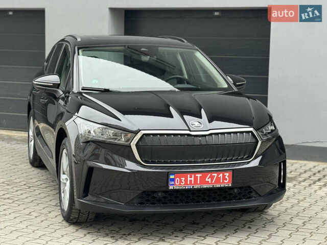 Черный Шкода Enyaq iV, объемом двигателя 0 л и пробегом 160 тыс. км за 18700 $, фото 16 на Automoto.ua