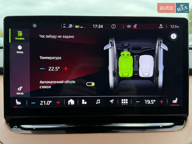 Черный Шкода Enyaq iV, объемом двигателя 0 л и пробегом 111 тыс. км за 28400 $, фото 82 на Automoto.ua