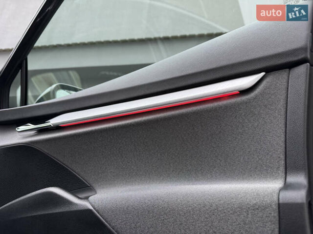 Черный Шкода Enyaq iV, объемом двигателя 0 л и пробегом 160 тыс. км за 18700 $, фото 50 на Automoto.ua