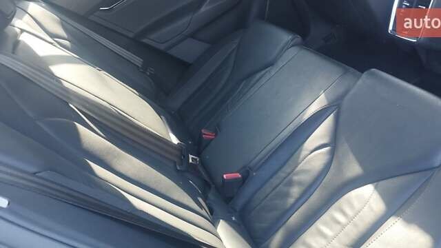 Черный Шкода Enyaq iV, объемом двигателя 0 л и пробегом 198 тыс. км за 19999 $, фото 16 на Automoto.ua