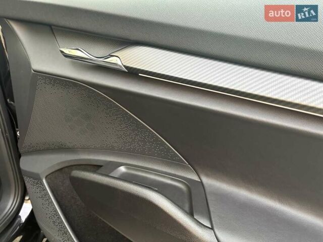 Черный Шкода Enyaq iV, объемом двигателя 0 л и пробегом 144 тыс. км за 26999 $, фото 90 на Automoto.ua