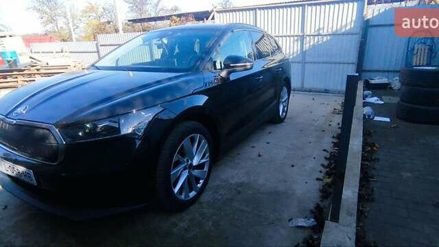 Черный Шкода Enyaq iV, объемом двигателя 0 л и пробегом 198 тыс. км за 19999 $, фото 7 на Automoto.ua