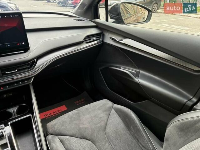 Черный Шкода Enyaq iV, объемом двигателя 0 л и пробегом 144 тыс. км за 26999 $, фото 127 на Automoto.ua