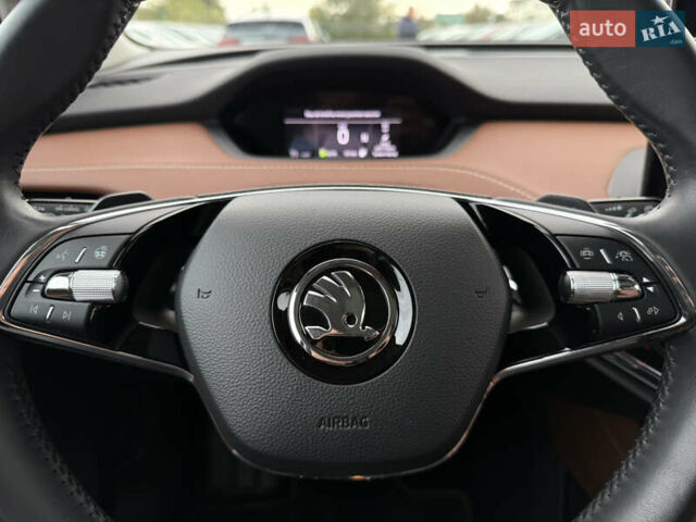 Черный Шкода Enyaq iV, объемом двигателя 0 л и пробегом 111 тыс. км за 28400 $, фото 47 на Automoto.ua