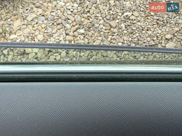 Черный Шкода Enyaq iV, объемом двигателя 0 л и пробегом 111 тыс. км за 28400 $, фото 11 на Automoto.ua