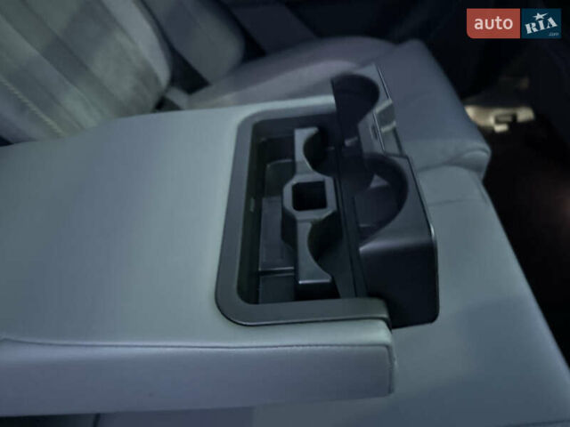 Черный Шкода Enyaq iV, объемом двигателя 0 л и пробегом 163 тыс. км за 24600 $, фото 17 на Automoto.ua