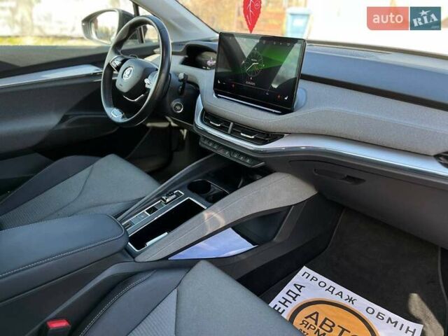 Чорний Шкода Enyaq iV, об'ємом двигуна 0 л та пробігом 6 тис. км за 25990 $, фото 10 на Automoto.ua