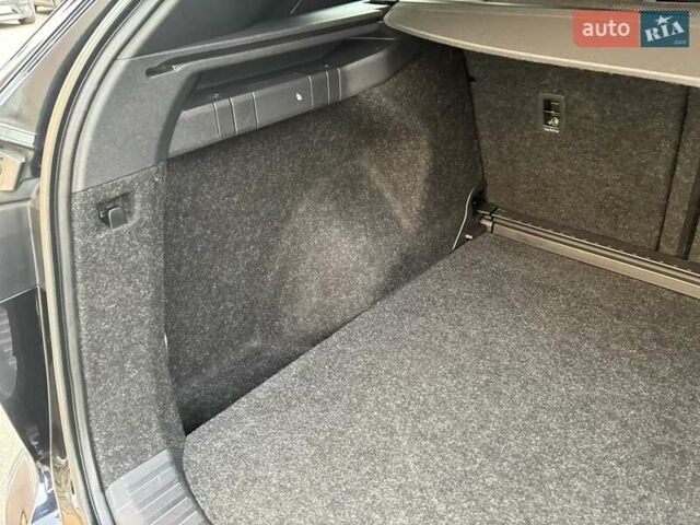 Черный Шкода Enyaq iV, объемом двигателя 0 л и пробегом 144 тыс. км за 26999 $, фото 69 на Automoto.ua