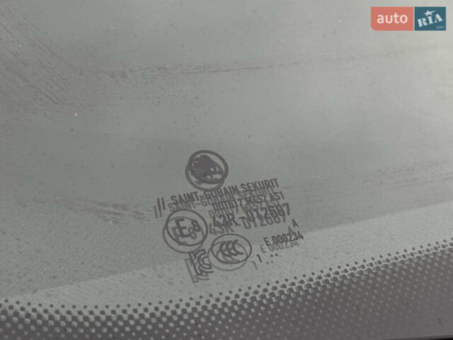 Черный Шкода Enyaq iV, объемом двигателя 0 л и пробегом 160 тыс. км за 18700 $, фото 39 на Automoto.ua