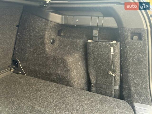 Черный Шкода Enyaq iV, объемом двигателя 0 л и пробегом 144 тыс. км за 26999 $, фото 68 на Automoto.ua