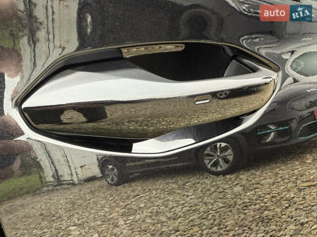 Черный Шкода Enyaq iV, объемом двигателя 0 л и пробегом 111 тыс. км за 27400 $, фото 29 на Automoto.ua