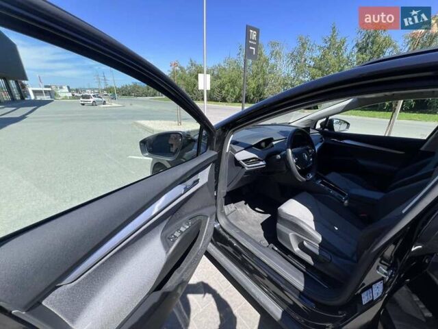Черный Шкода Enyaq iV, объемом двигателя 0 л и пробегом 2 тыс. км за 27400 $, фото 21 на Automoto.ua
