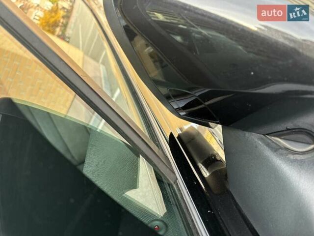 Черный Шкода Enyaq iV, объемом двигателя 0 л и пробегом 144 тыс. км за 26999 $, фото 57 на Automoto.ua