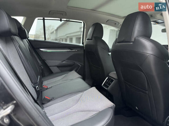 Черный Шкода Enyaq iV, объемом двигателя 0 л и пробегом 160 тыс. км за 18700 $, фото 66 на Automoto.ua