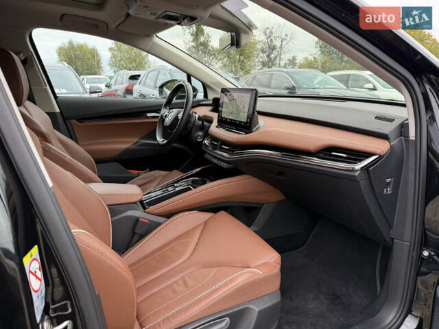 Черный Шкода Enyaq iV, объемом двигателя 0 л и пробегом 111 тыс. км за 28400 $, фото 114 на Automoto.ua