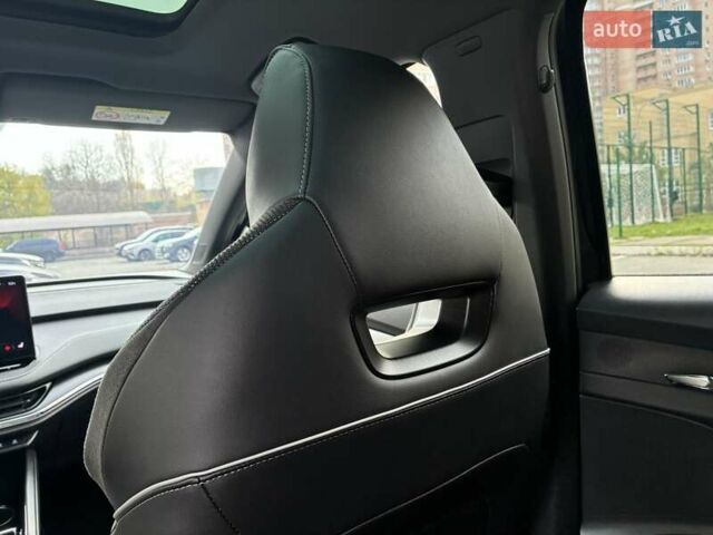 Черный Шкода Enyaq iV, объемом двигателя 0 л и пробегом 144 тыс. км за 26999 $, фото 130 на Automoto.ua