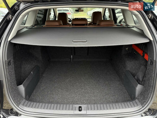 Черный Шкода Enyaq iV, объемом двигателя 0 л и пробегом 111 тыс. км за 28400 $, фото 104 на Automoto.ua