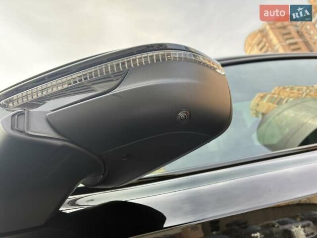 Черный Шкода Enyaq iV, объемом двигателя 0 л и пробегом 144 тыс. км за 26999 $, фото 58 на Automoto.ua