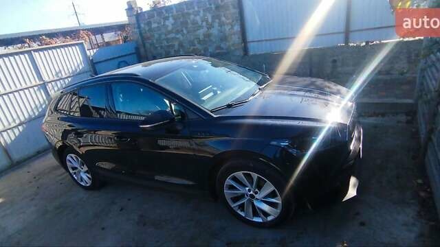 Черный Шкода Enyaq iV, объемом двигателя 0 л и пробегом 198 тыс. км за 19999 $, фото 10 на Automoto.ua