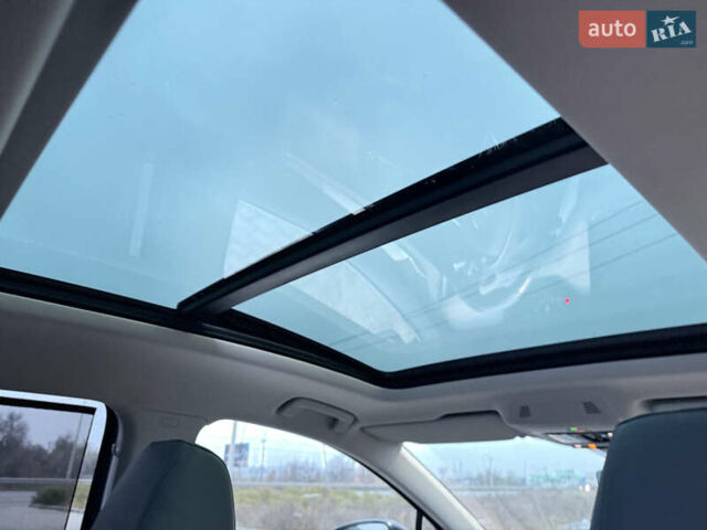 Черный Шкода Enyaq iV, объемом двигателя 0 л и пробегом 163 тыс. км за 24600 $, фото 26 на Automoto.ua