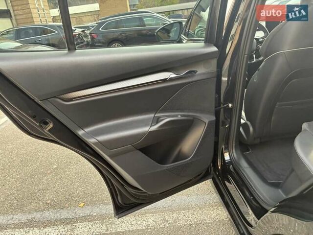 Черный Шкода Enyaq iV, объемом двигателя 0 л и пробегом 144 тыс. км за 26999 $, фото 85 на Automoto.ua