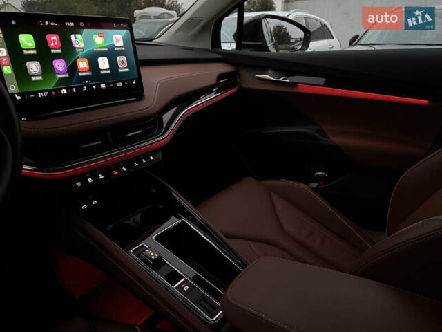 Черный Шкода Enyaq iV, объемом двигателя 0 л и пробегом 111 тыс. км за 28400 $, фото 93 на Automoto.ua