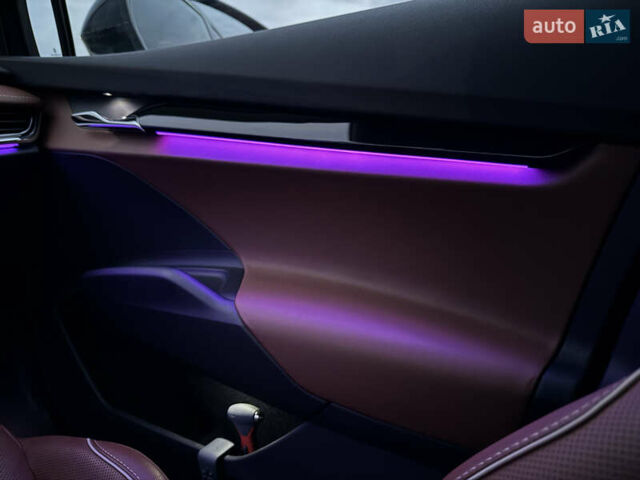 Черный Шкода Enyaq iV, объемом двигателя 0 л и пробегом 111 тыс. км за 27400 $, фото 113 на Automoto.ua