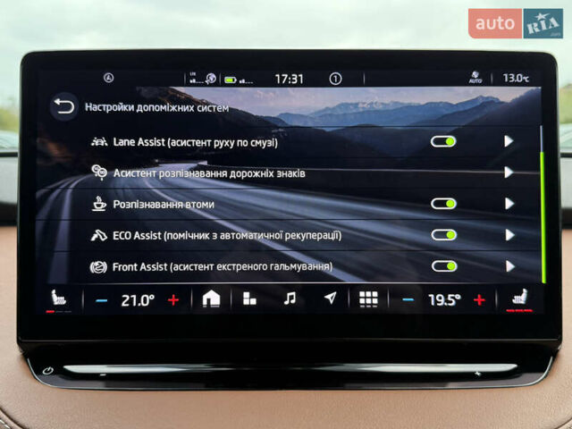 Черный Шкода Enyaq iV, объемом двигателя 0 л и пробегом 111 тыс. км за 27400 $, фото 73 на Automoto.ua