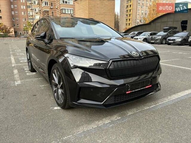 Черный Шкода Enyaq iV, объемом двигателя 0 л и пробегом 144 тыс. км за 26999 $, фото 5 на Automoto.ua