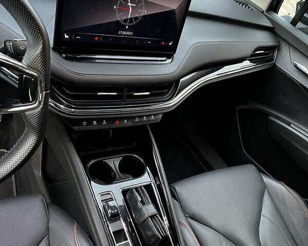 Чорний Шкода Enyaq iV, об'ємом двигуна 0 л та пробігом 70 тис. км за 27900 $, фото 13 на Automoto.ua