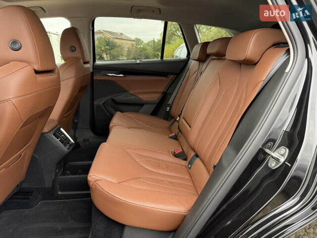 Черный Шкода Enyaq iV, объемом двигателя 0 л и пробегом 111 тыс. км за 27400 $, фото 95 на Automoto.ua