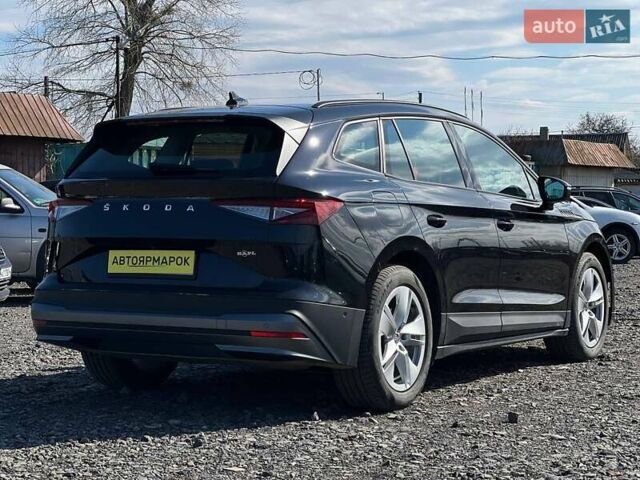Чорний Шкода Enyaq iV, об'ємом двигуна 0 л та пробігом 6 тис. км за 25990 $, фото 9 на Automoto.ua