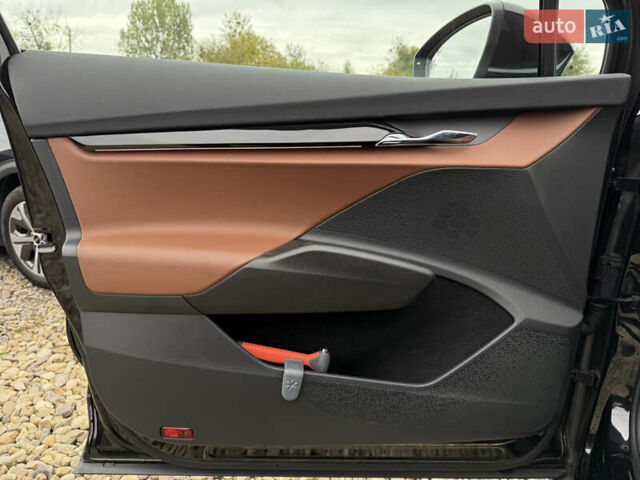 Черный Шкода Enyaq iV, объемом двигателя 0 л и пробегом 111 тыс. км за 28400 $, фото 31 на Automoto.ua