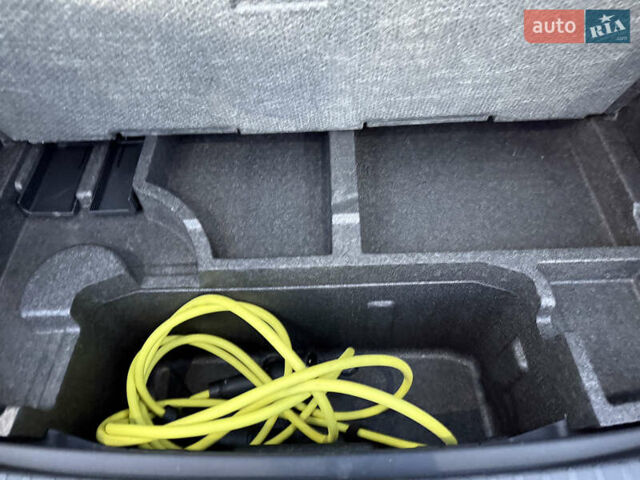 Черный Шкода Enyaq iV, объемом двигателя 0 л и пробегом 163 тыс. км за 24600 $, фото 33 на Automoto.ua