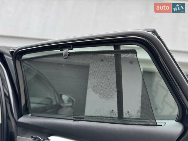 Черный Шкода Enyaq iV, объемом двигателя 0 л и пробегом 160 тыс. км за 18700 $, фото 64 на Automoto.ua