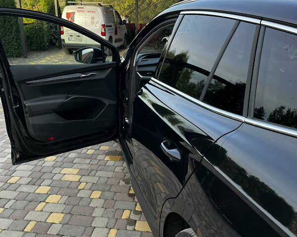 Чорний Шкода Enyaq iV, об'ємом двигуна 0 л та пробігом 70 тис. км за 27900 $, фото 10 на Automoto.ua