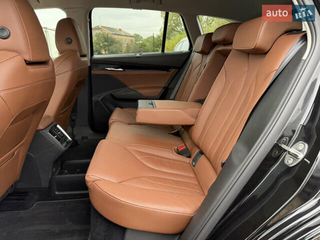 Черный Шкода Enyaq iV, объемом двигателя 0 л и пробегом 111 тыс. км за 28400 $, фото 99 на Automoto.ua