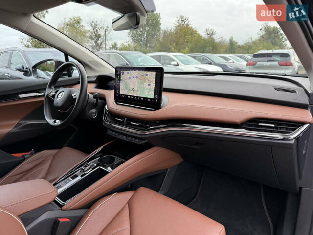 Черный Шкода Enyaq iV, объемом двигателя 0 л и пробегом 111 тыс. км за 28400 $, фото 112 на Automoto.ua