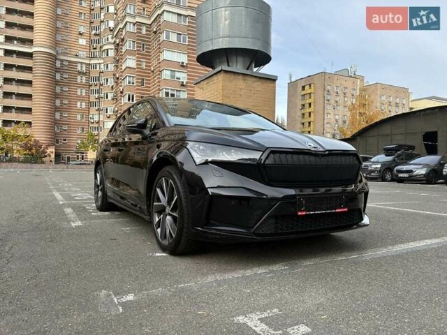 Черный Шкода Enyaq iV, объемом двигателя 0 л и пробегом 144 тыс. км за 26999 $, фото 6 на Automoto.ua