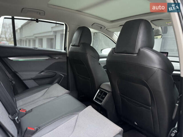 Черный Шкода Enyaq iV, объемом двигателя 0 л и пробегом 160 тыс. км за 18700 $, фото 65 на Automoto.ua