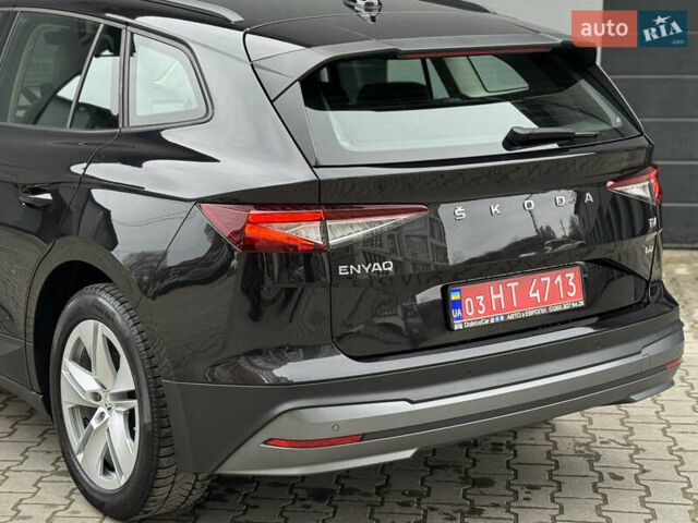 Черный Шкода Enyaq iV, объемом двигателя 0 л и пробегом 160 тыс. км за 18700 $, фото 26 на Automoto.ua