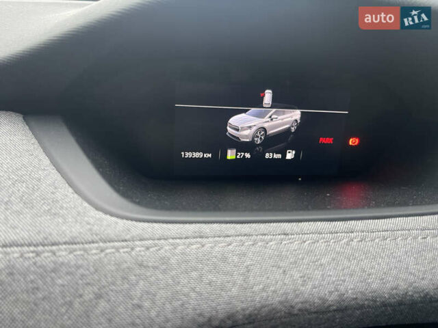 Черный Шкода Enyaq iV, объемом двигателя 0 л и пробегом 150 тыс. км за 20800 $, фото 7 на Automoto.ua