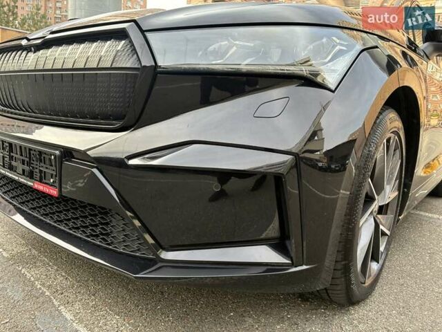 Черный Шкода Enyaq iV, объемом двигателя 0 л и пробегом 144 тыс. км за 26999 $, фото 41 на Automoto.ua