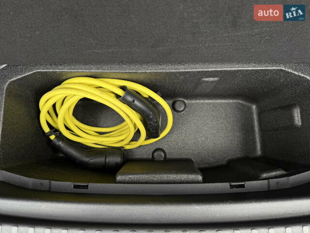 Черный Шкода Enyaq iV, объемом двигателя 0 л и пробегом 111 тыс. км за 27400 $, фото 106 на Automoto.ua