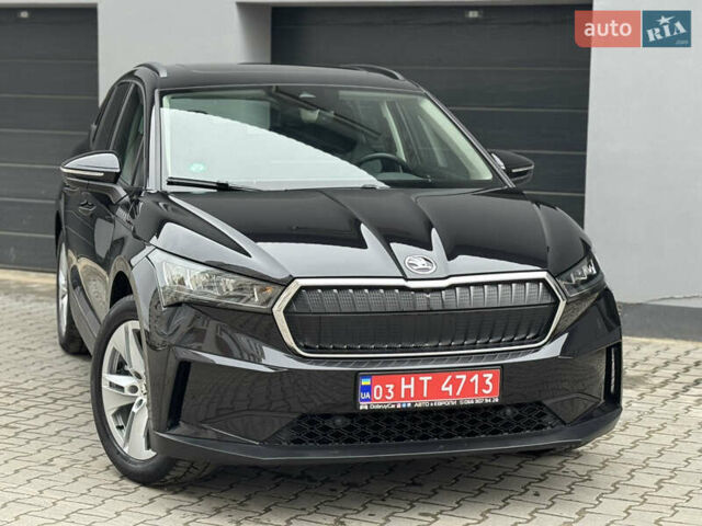 Черный Шкода Enyaq iV, объемом двигателя 0 л и пробегом 160 тыс. км за 18700 $, фото 6 на Automoto.ua