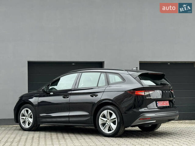 Черный Шкода Enyaq iV, объемом двигателя 0 л и пробегом 160 тыс. км за 18700 $, фото 2 на Automoto.ua