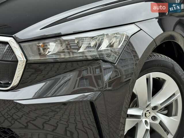 Черный Шкода Enyaq iV, объемом двигателя 0 л и пробегом 160 тыс. км за 18700 $, фото 14 на Automoto.ua